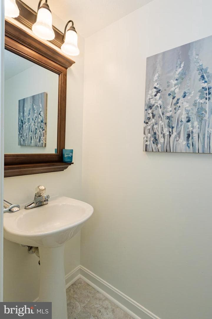 48247 Picketts Harbor Court photo 21