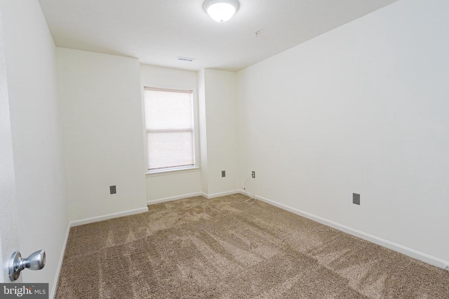48247 Picketts Harbor Court photo 32