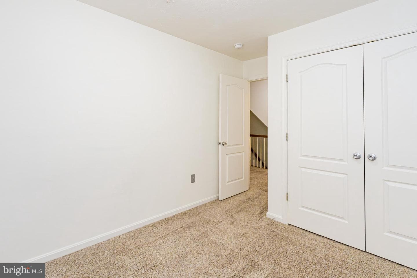 48247 Picketts Harbor Court photo 36
