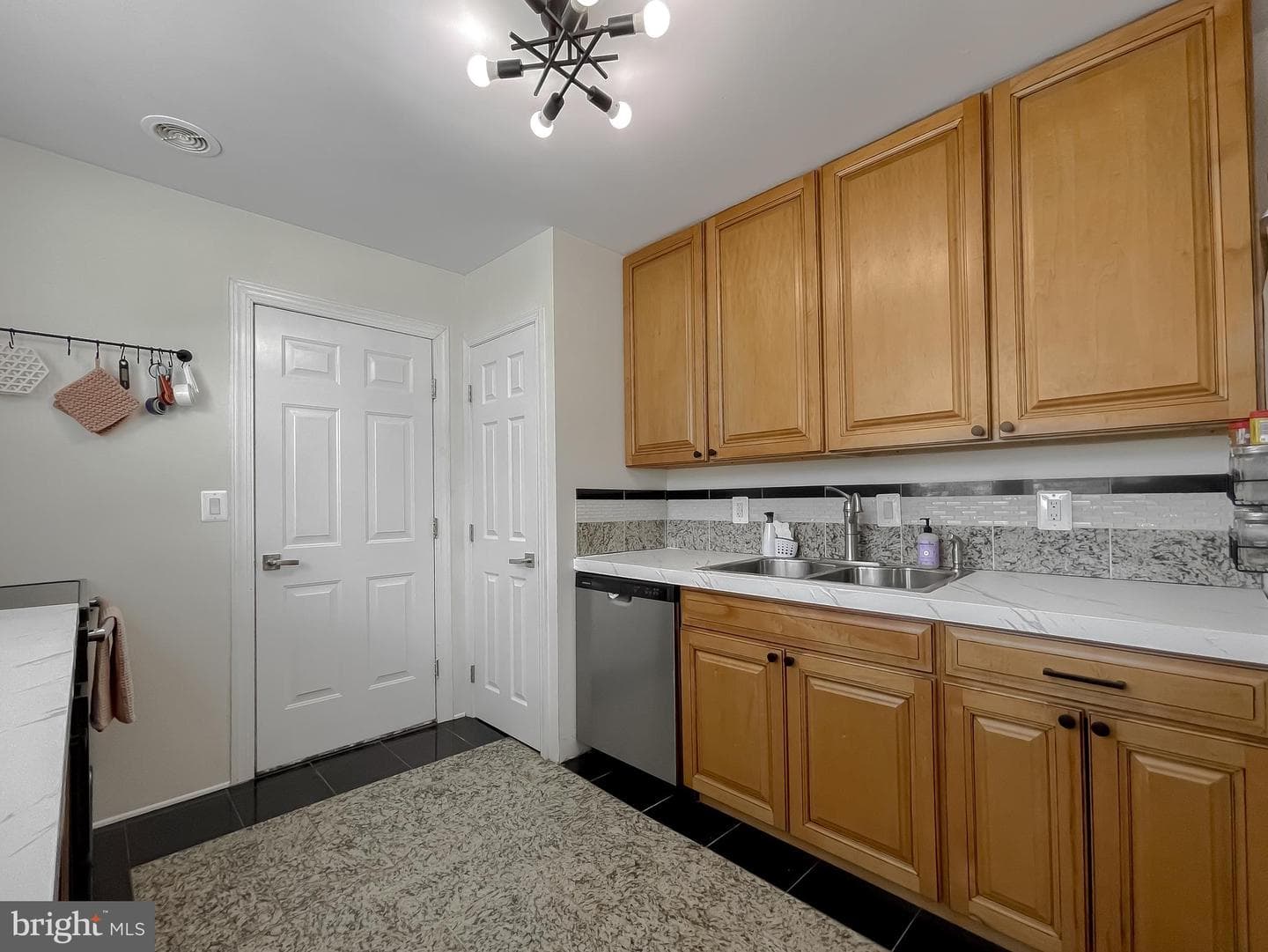17262 Larimer Street photo 8