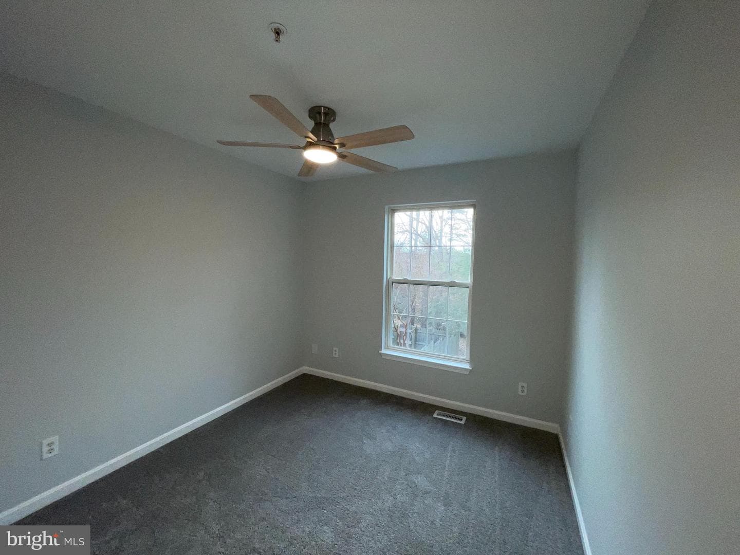 45831 Wolftrap Way photo 25
