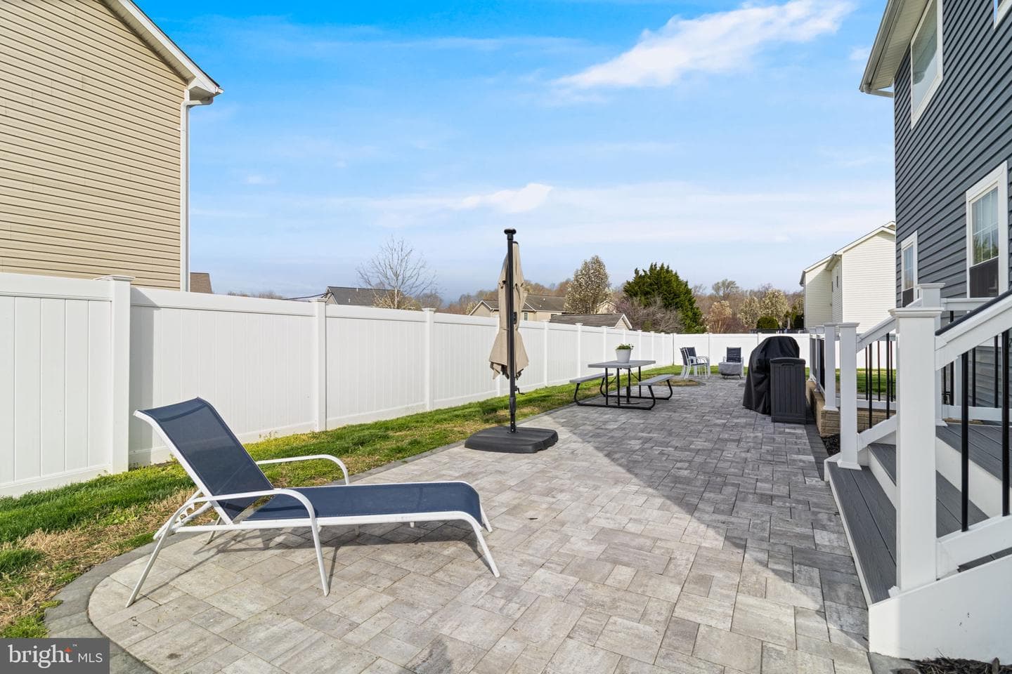 22255 Goldenrod Drive photo 2