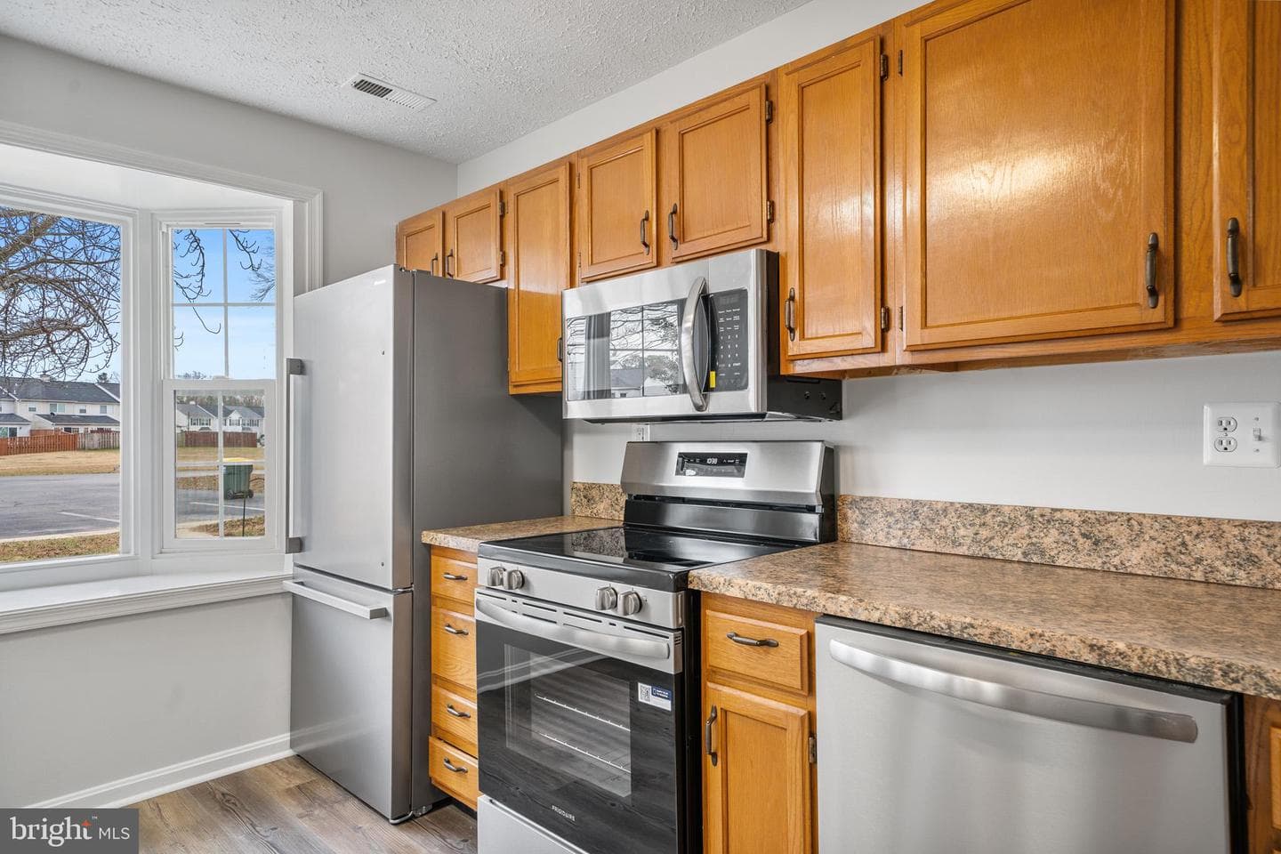 22107 Saint Josephs Circle photo 6