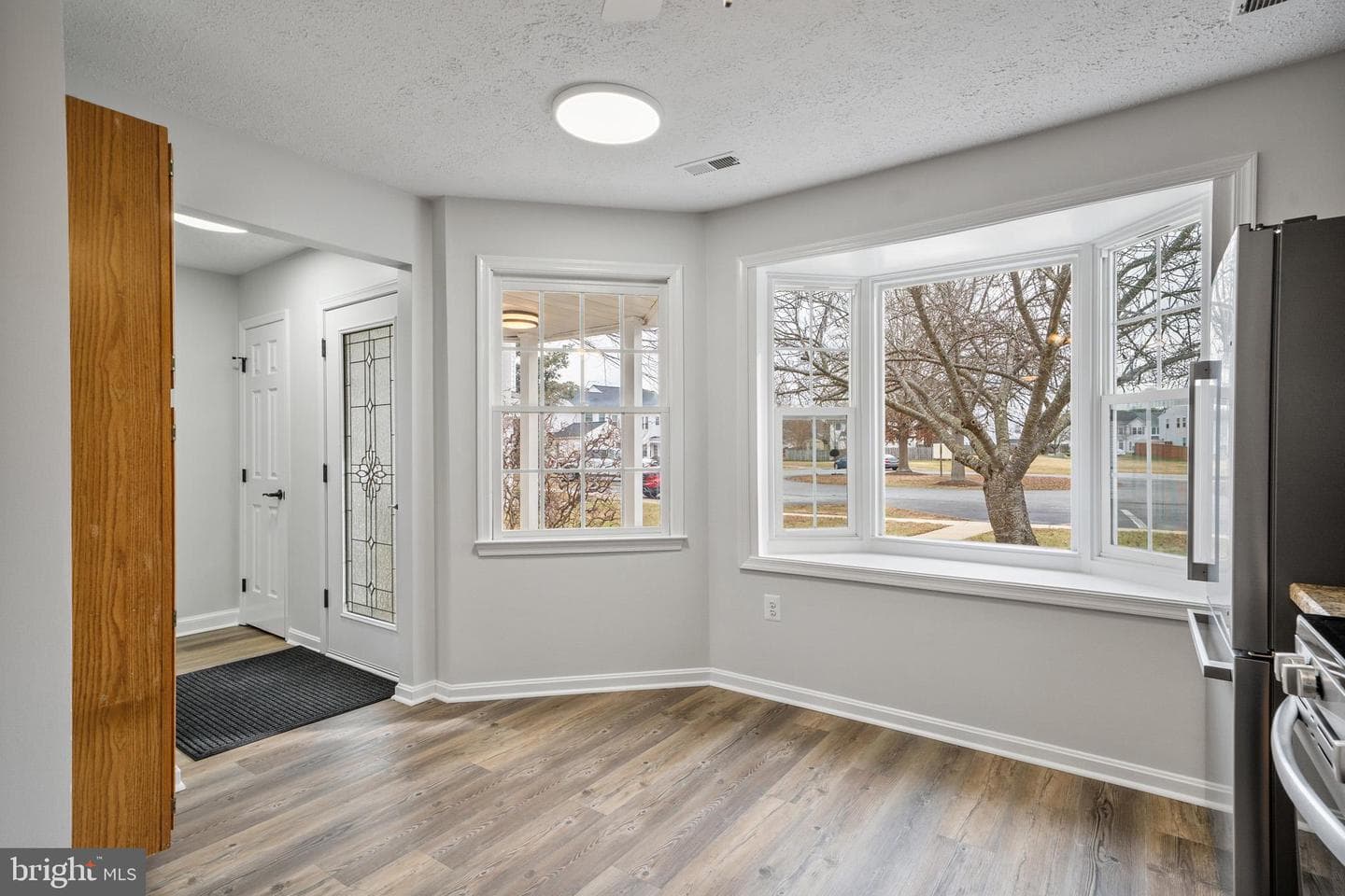 22107 Saint Josephs Circle photo 9