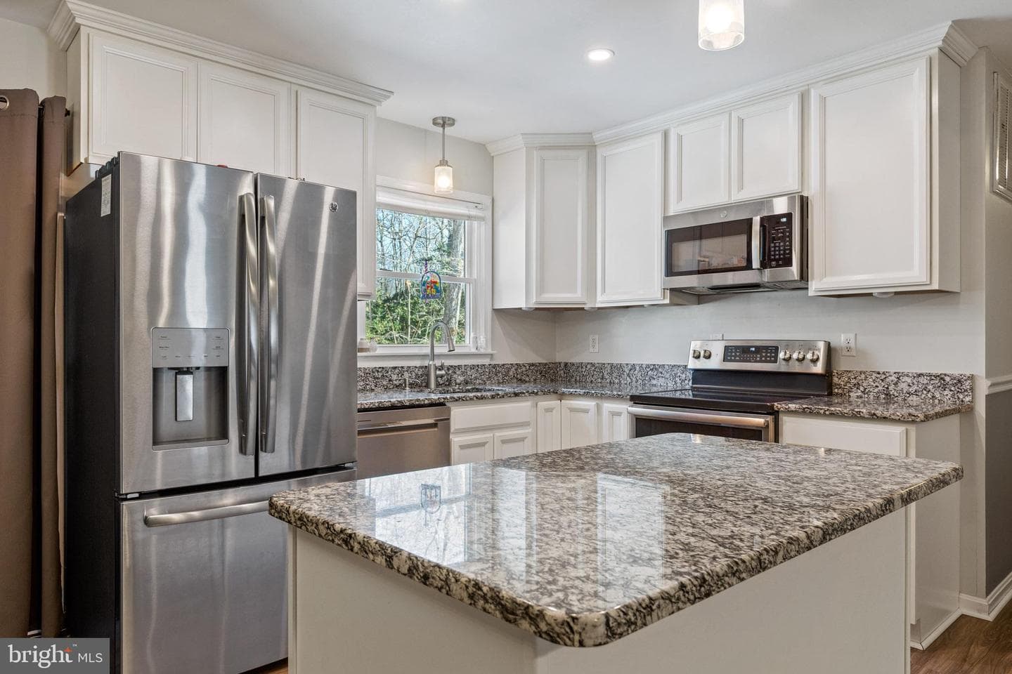 26596 Yowaiski Mill Road photo 2