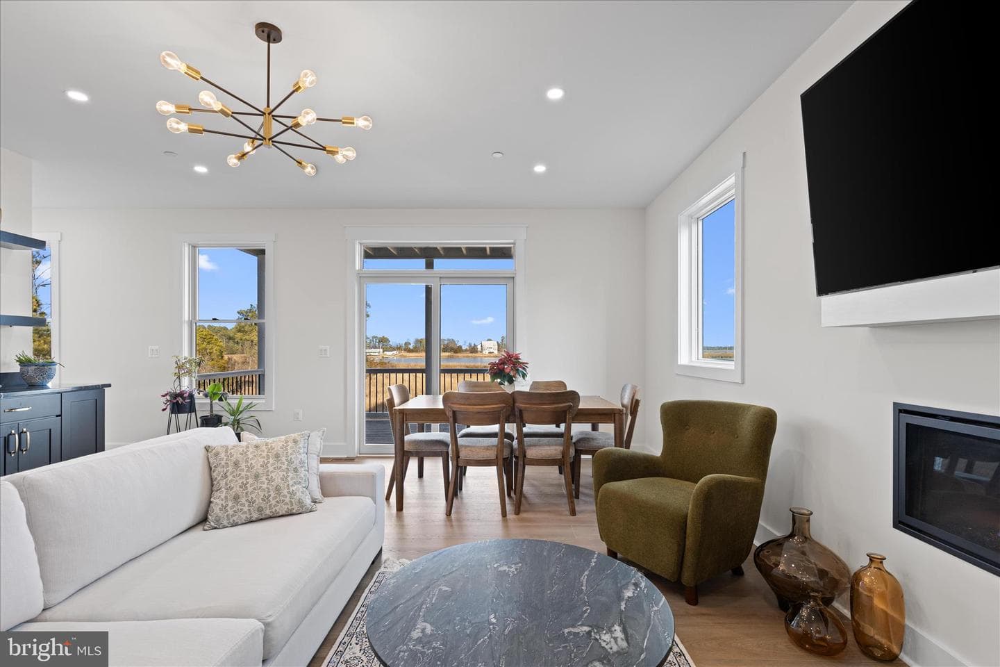 16242 Thomas Road photo 21