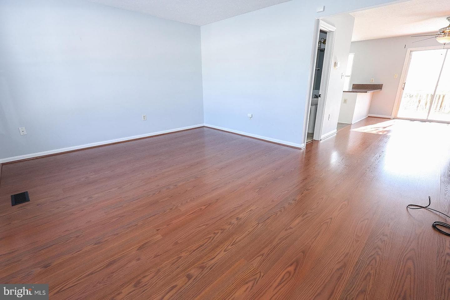 45289 Woodstown Way photo 2