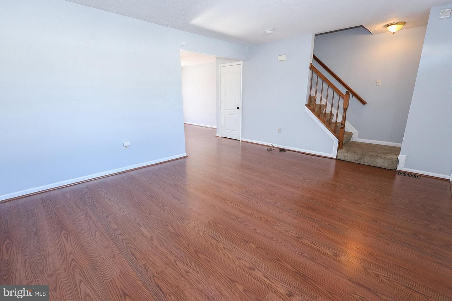 45289 Woodstown Way photo 3