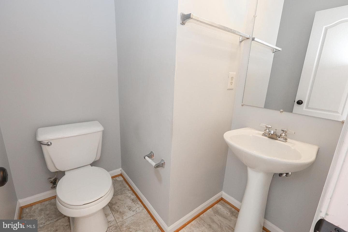45289 Woodstown Way photo 7