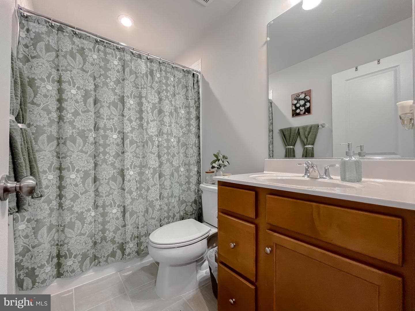 23084 Vanda Way photo 36