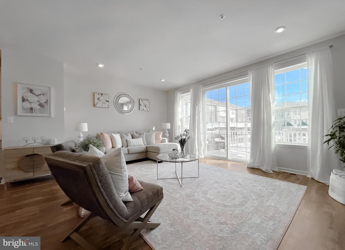 23084 Vanda Way photo 7