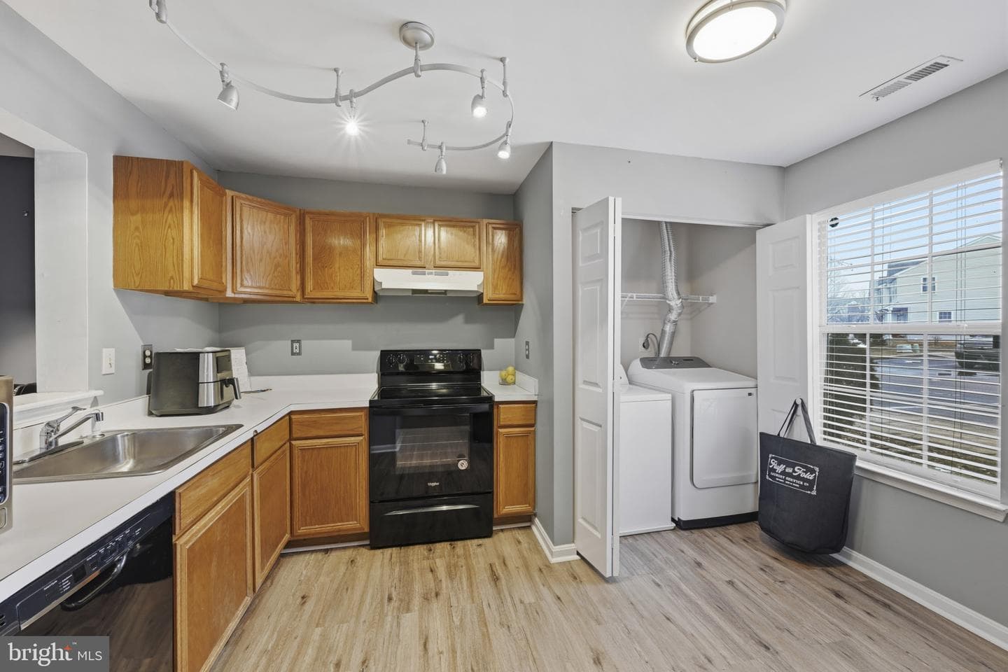 45270 Woodstown Way photo 12