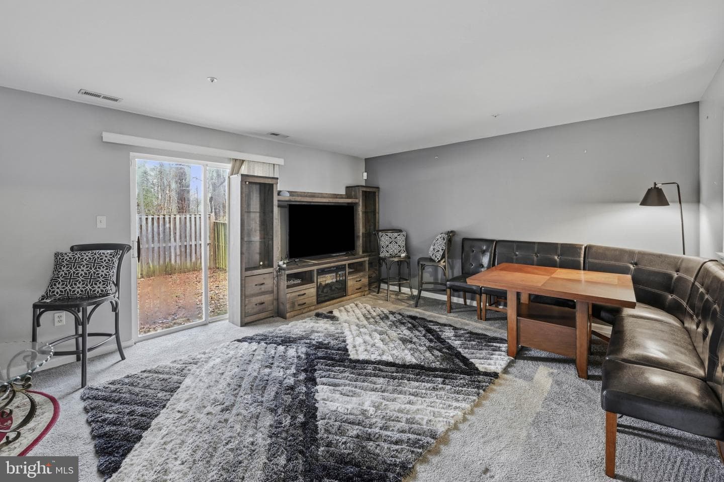 45270 Woodstown Way photo 5