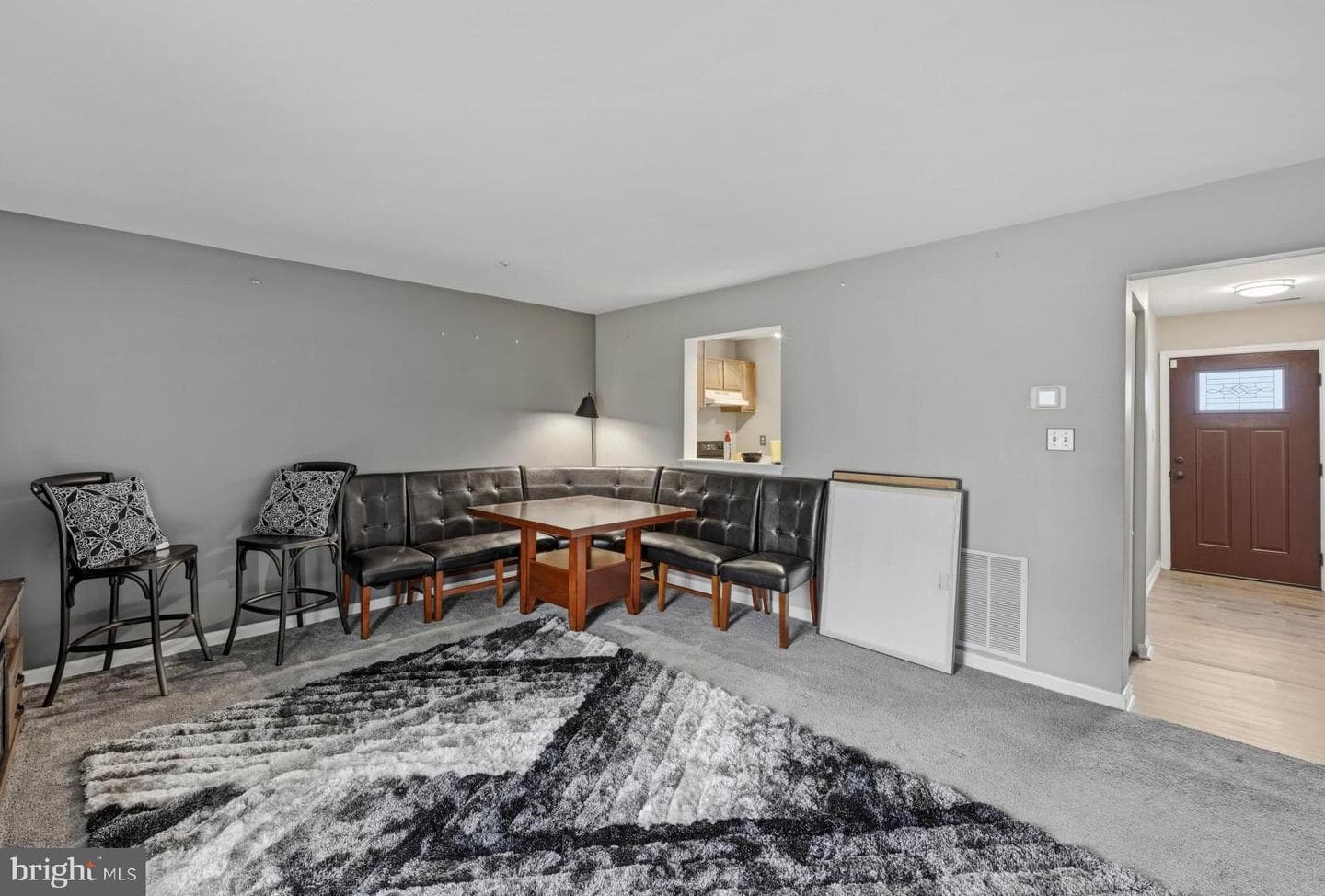 45270 Woodstown Way photo 8