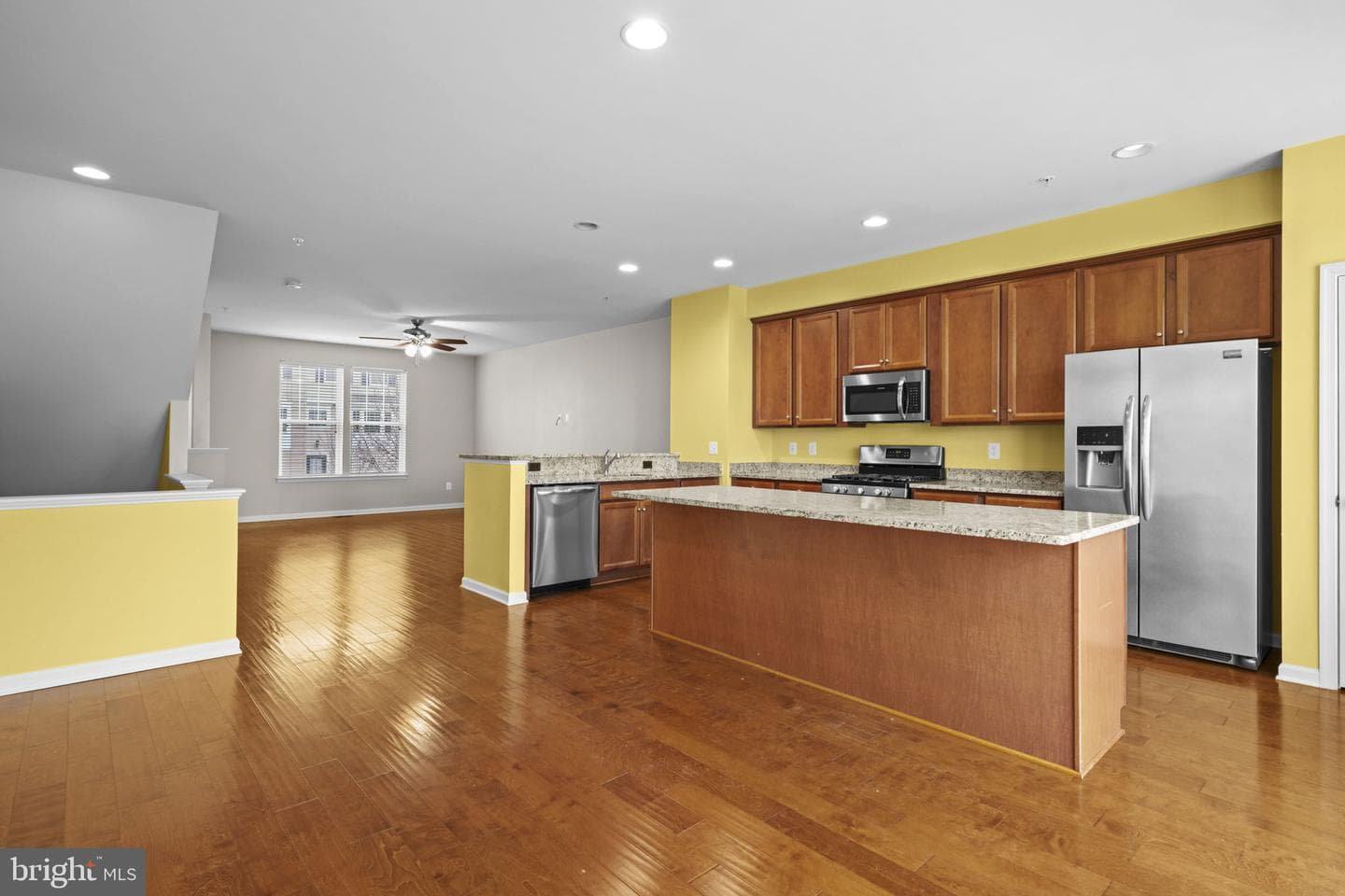 43748 Winterberry Way photo 11