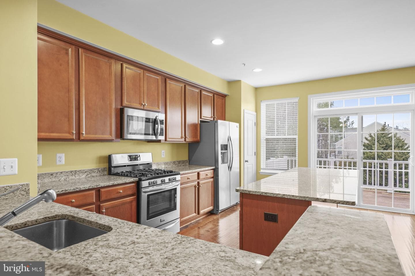 43748 Winterberry Way photo 4