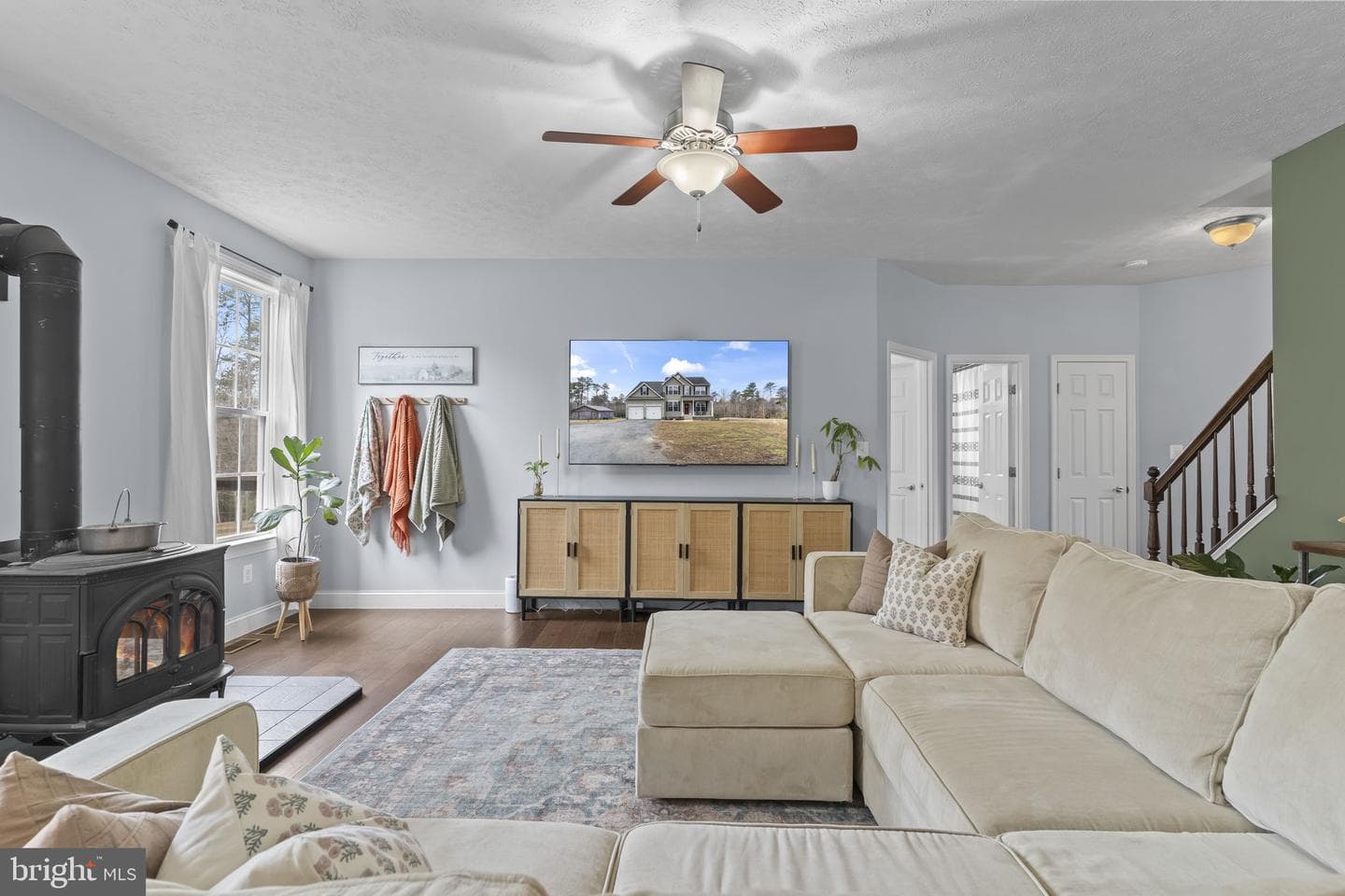46118 Edgemore Way photo 13