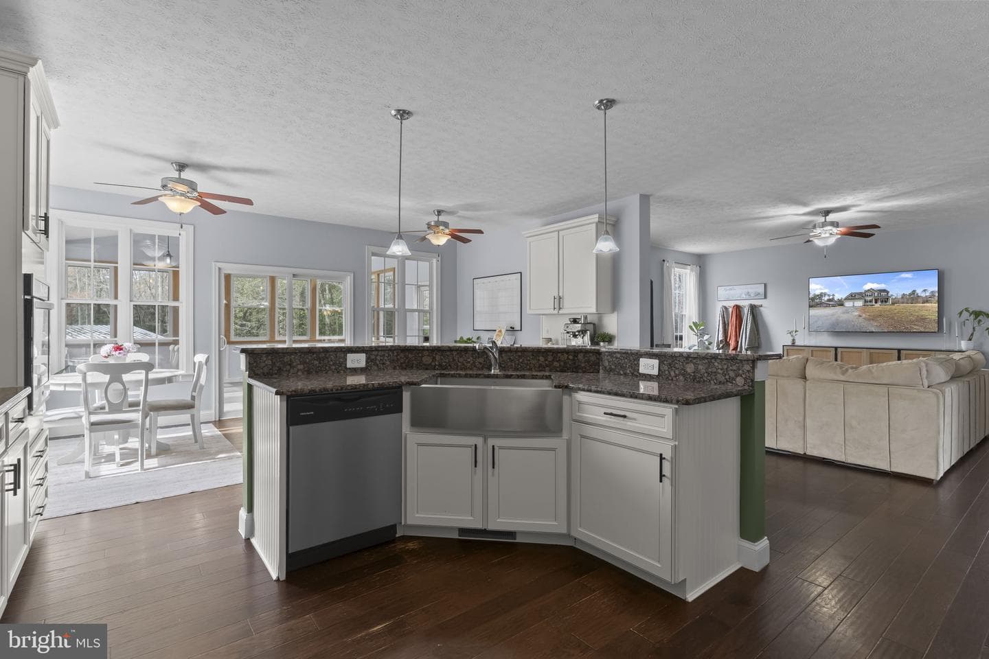 46118 Edgemore Way photo 19