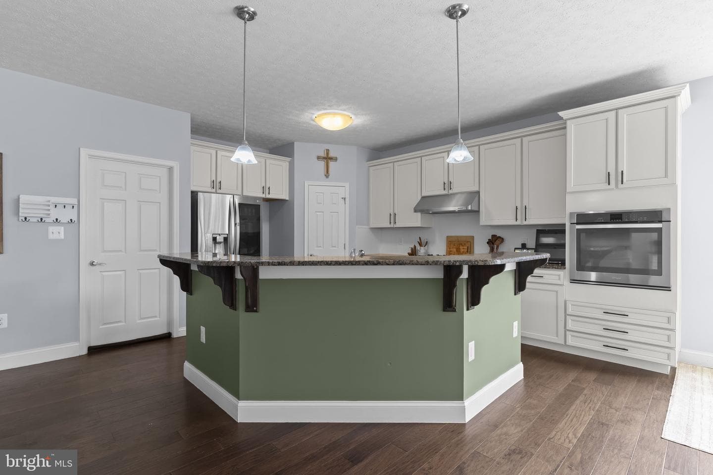 46118 Edgemore Way photo 23