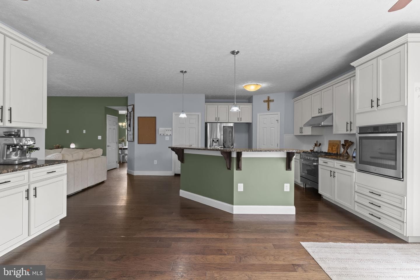 46118 Edgemore Way photo 24