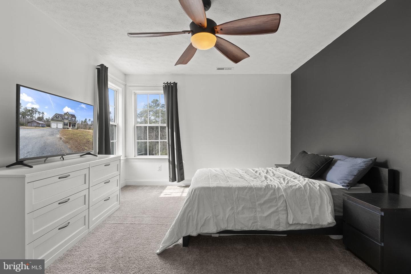 46118 Edgemore Way photo 34