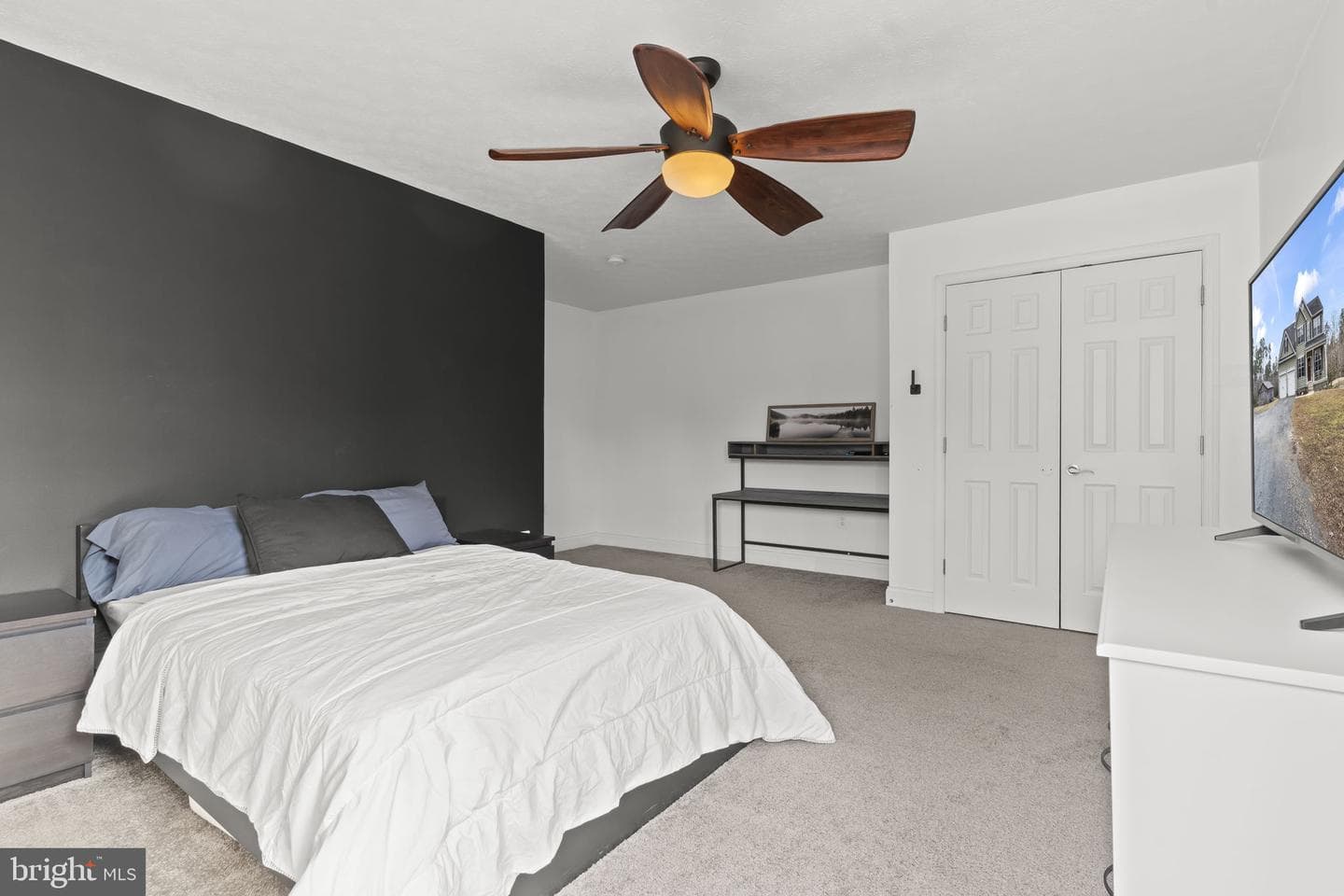 46118 Edgemore Way photo 35