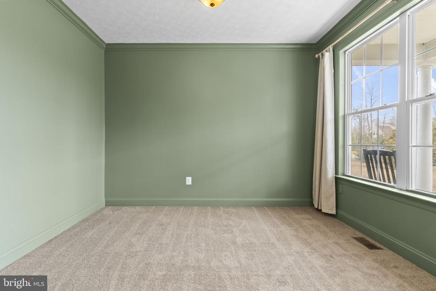 46118 Edgemore Way photo 5