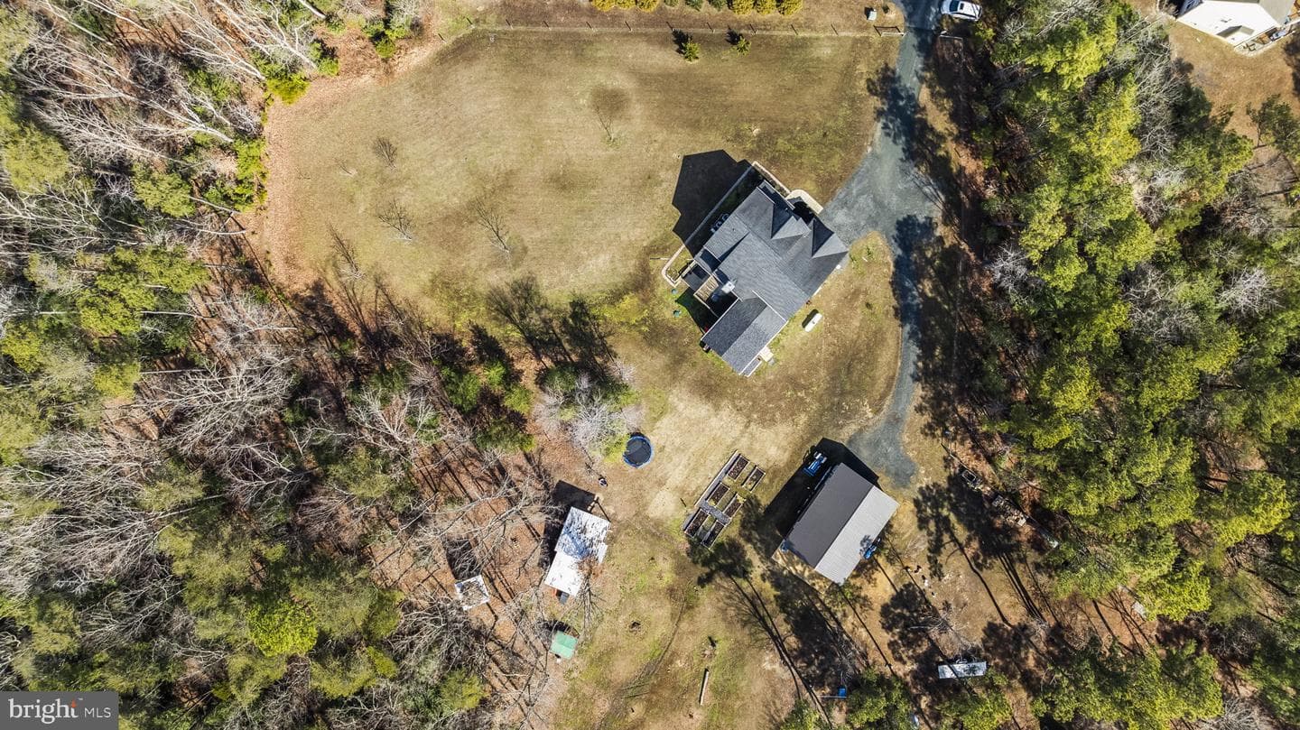 46118 Edgemore Way photo 80