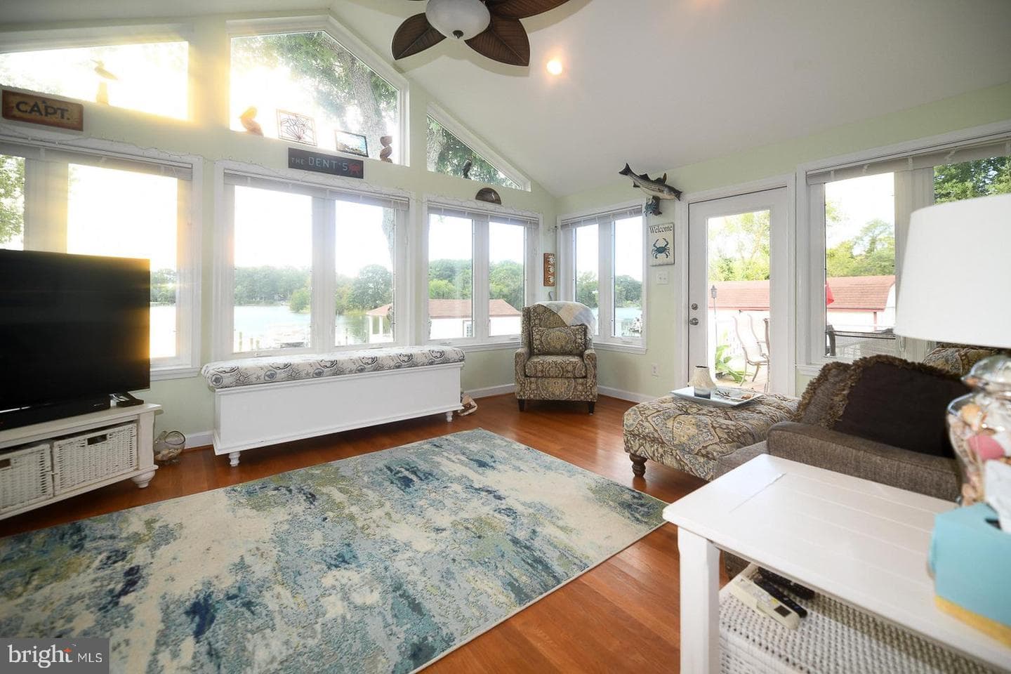 38819 Morris Point Road photo 11