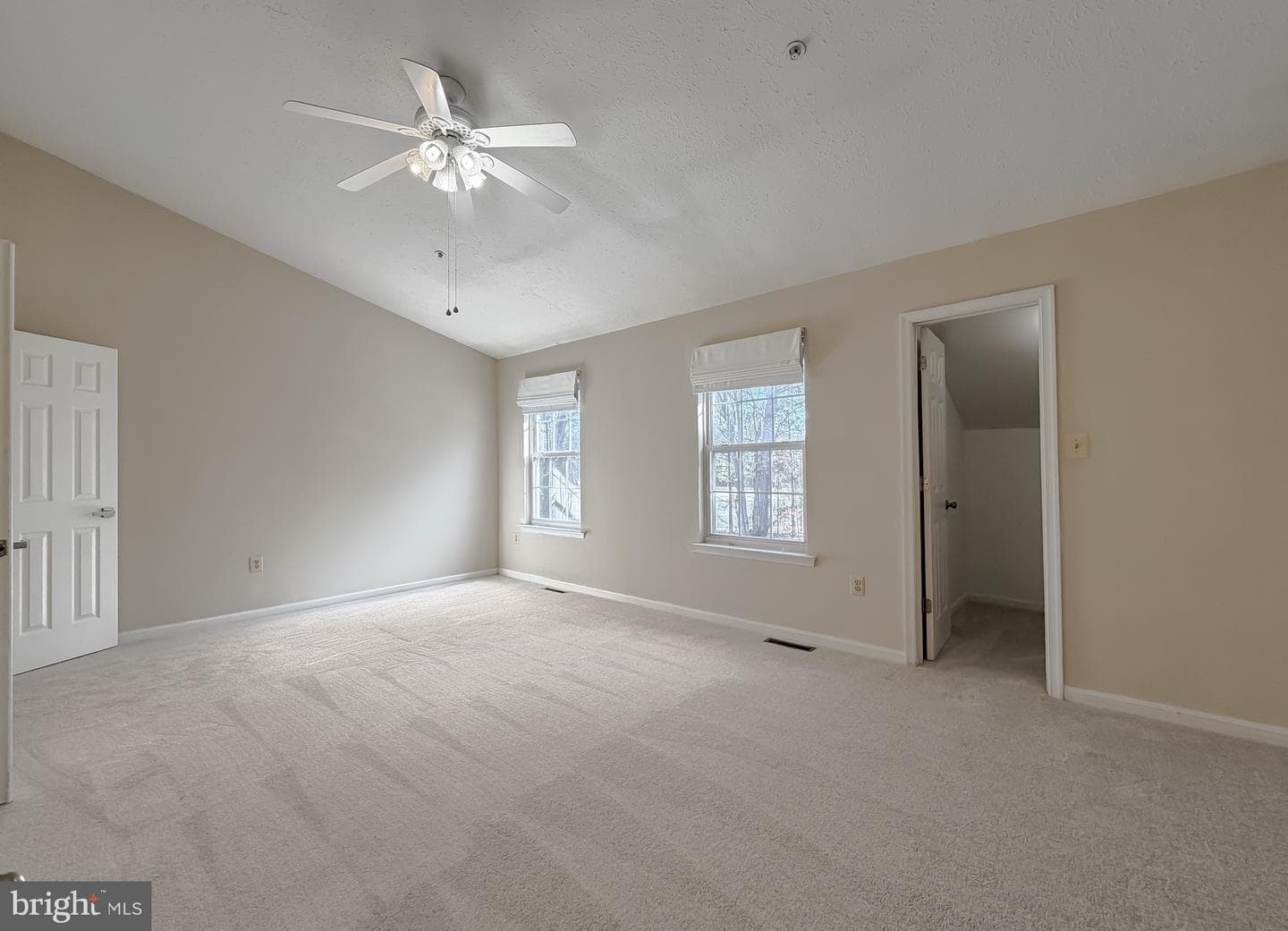 21099 Jenna Court photo 24