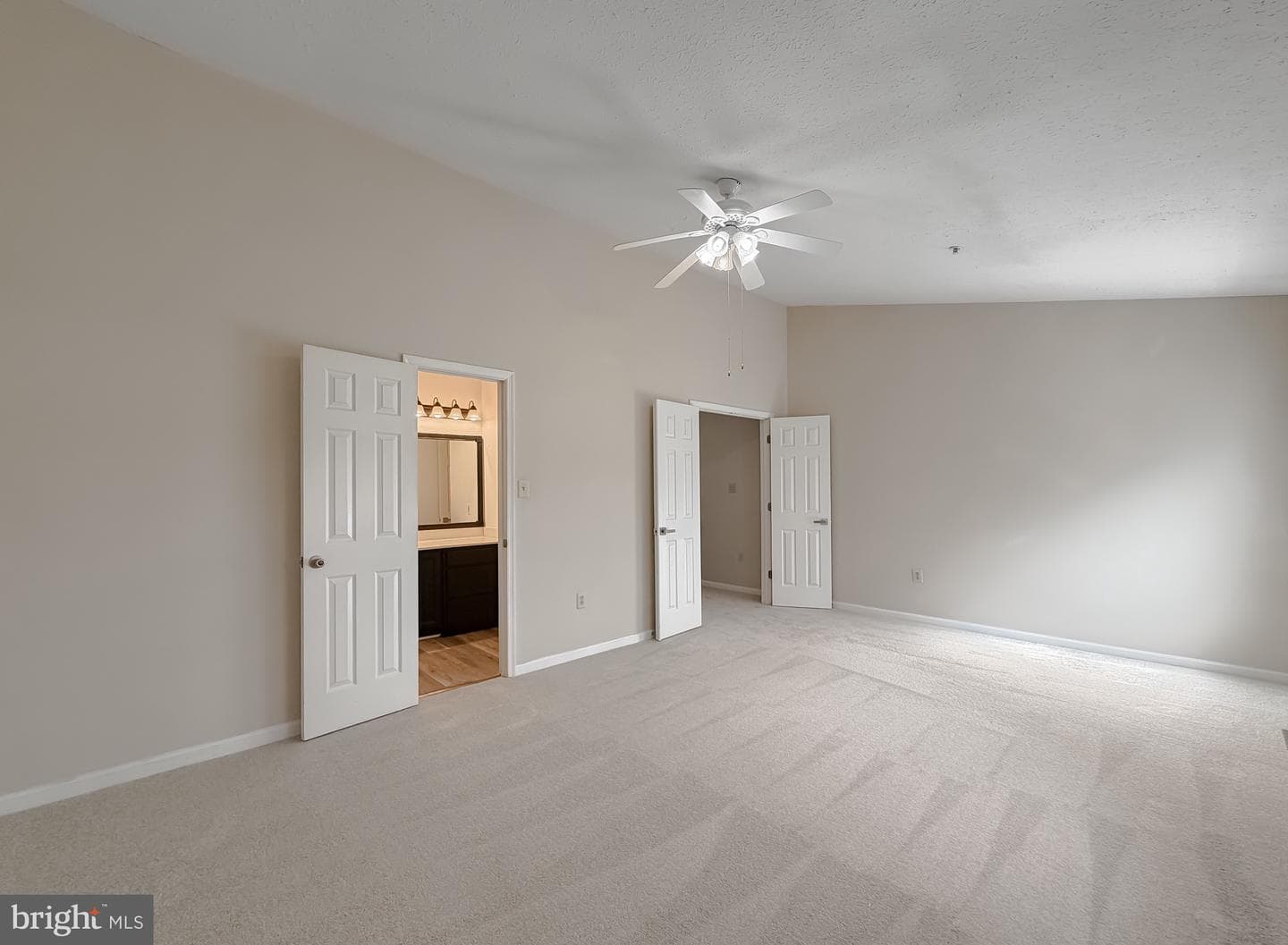 21099 Jenna Court photo 29