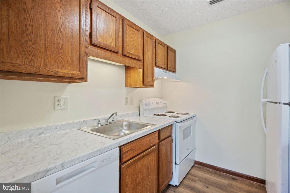 23240 Rosewood Court #1059 photo 14