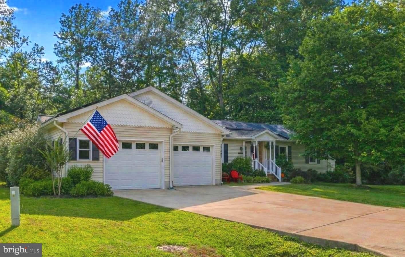 21427 Lee Drive photo 2