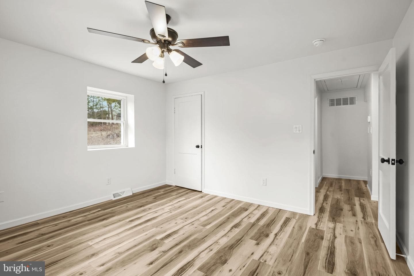 19717 Oak Court photo 10