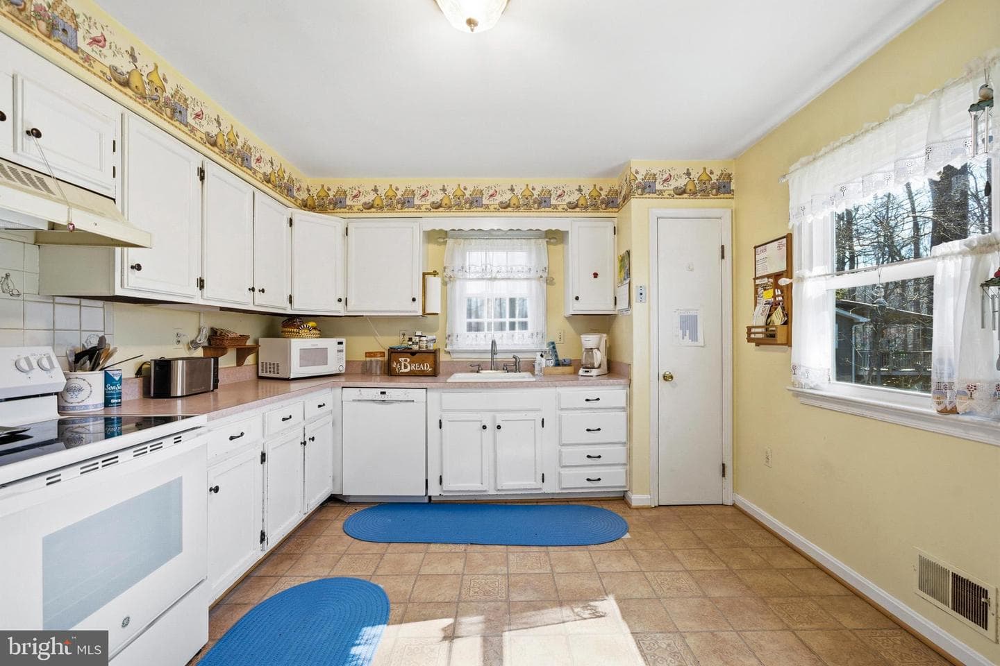 29910 Richard Circle photo 11