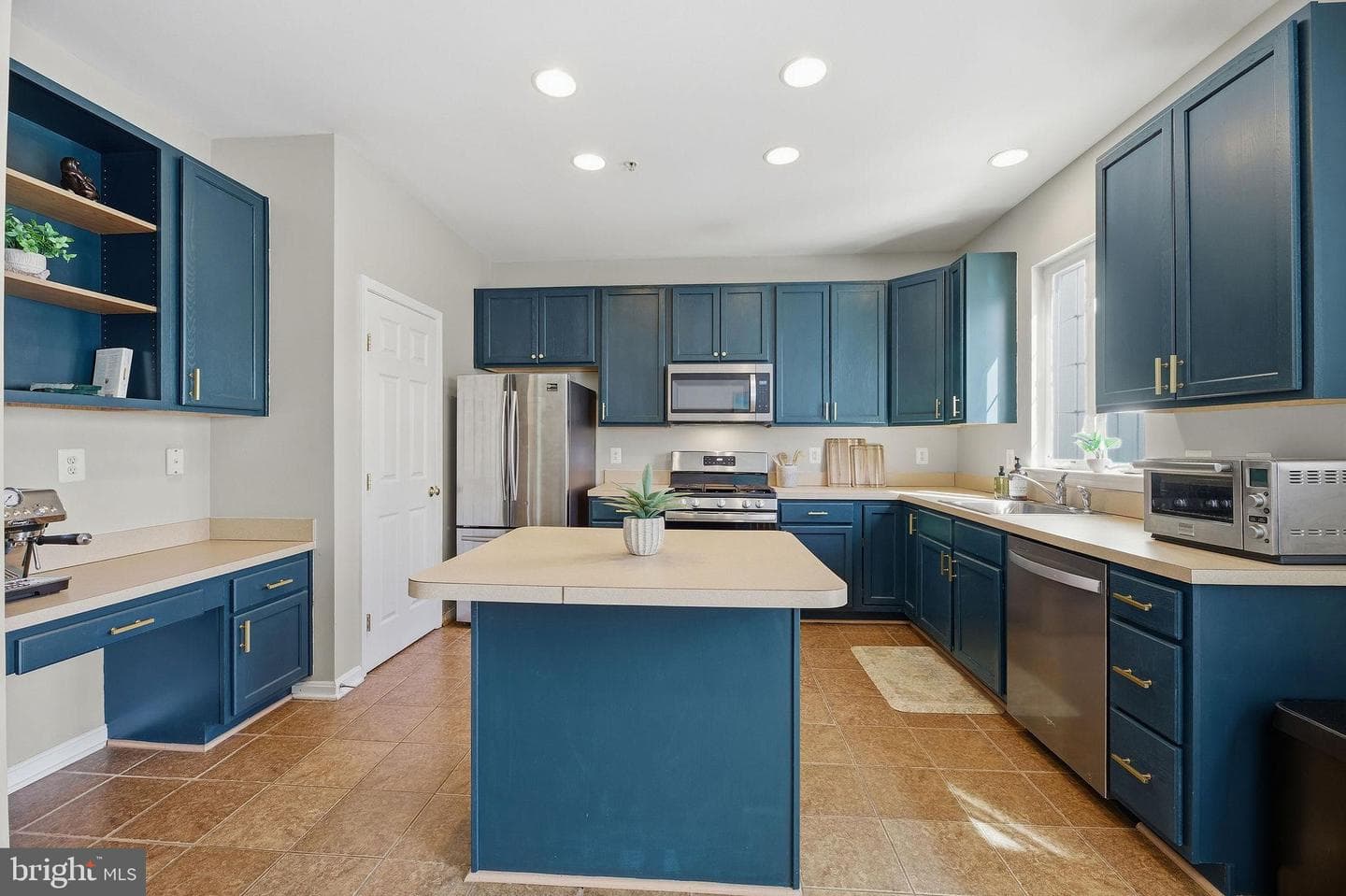 22706 Bayside Way photo 6