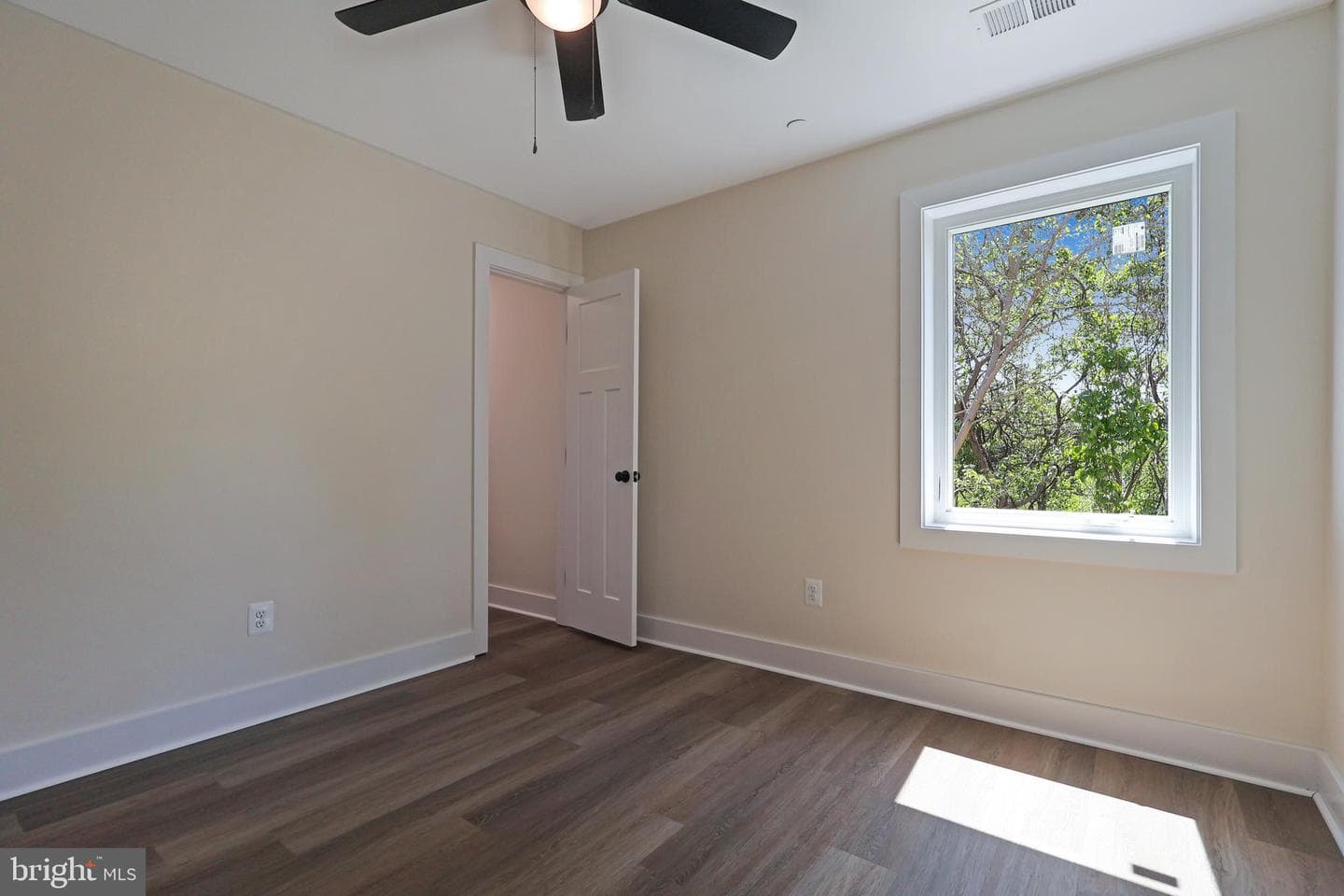 23131 Meadow Road photo 39