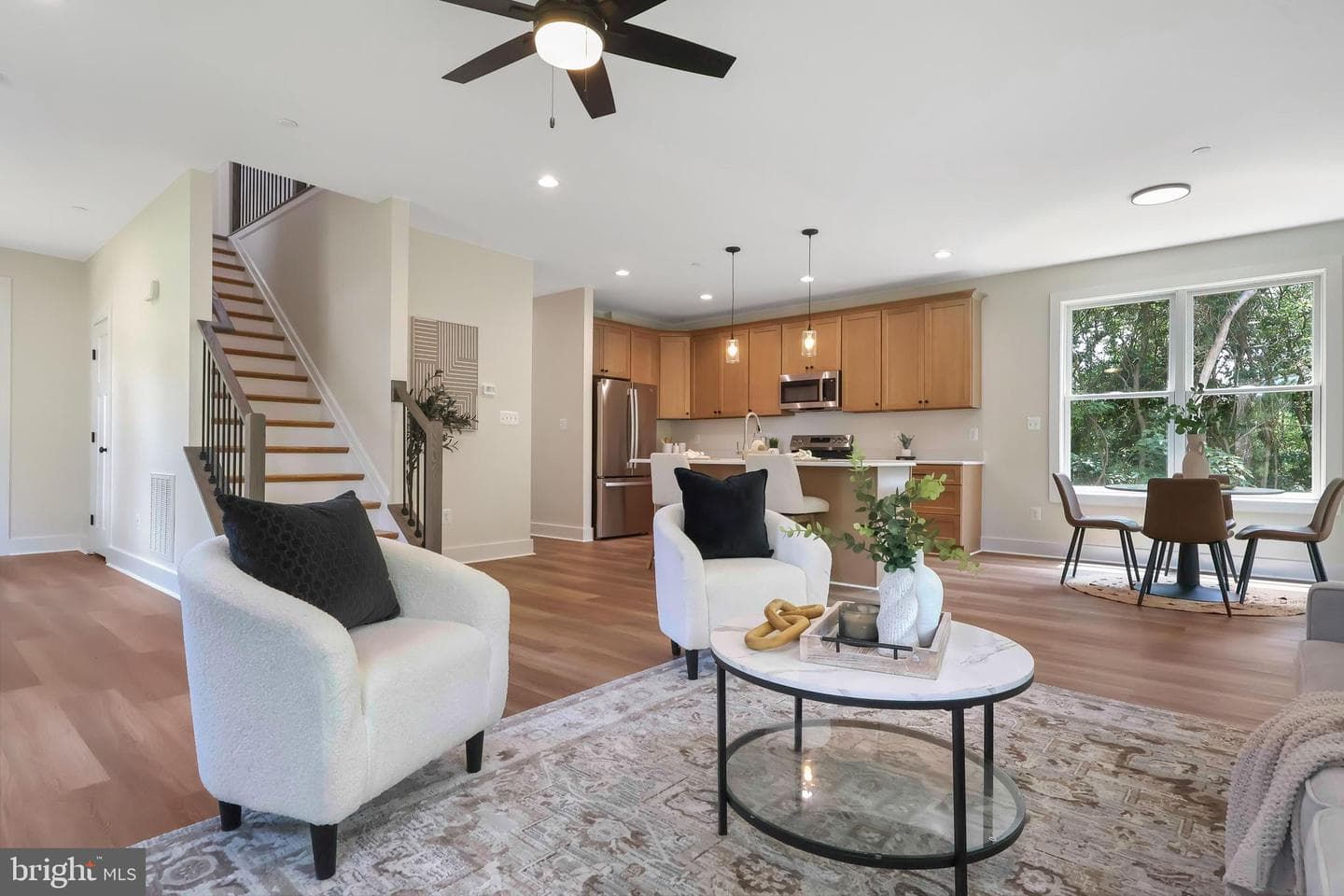 23131 Meadow Road photo 5