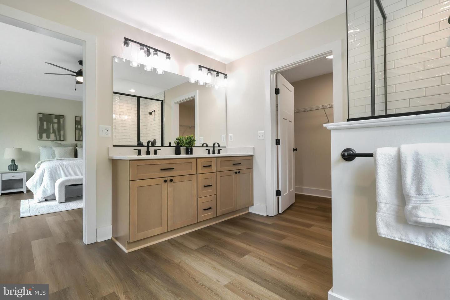 23131 Meadow Road photo 9