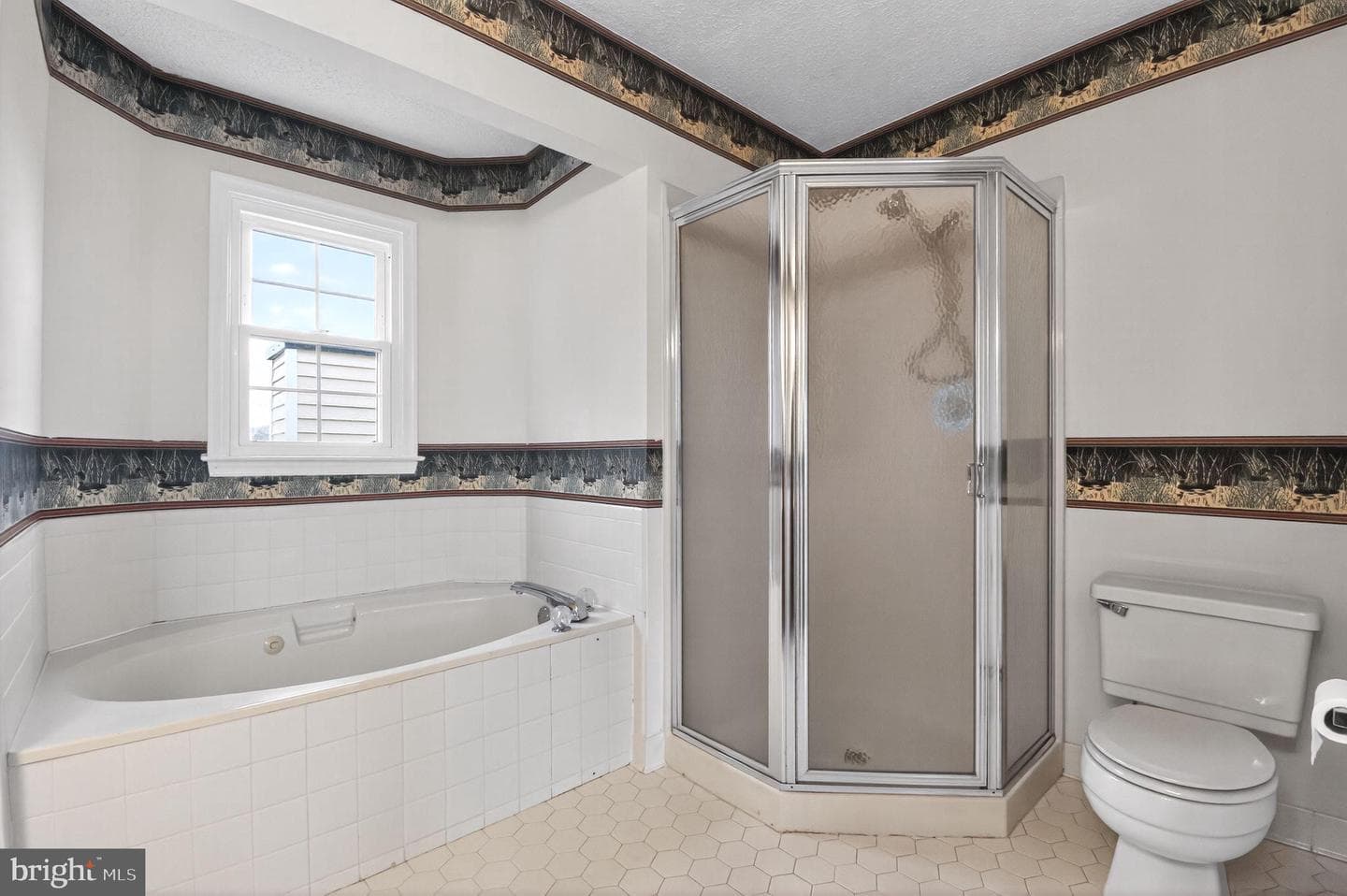 22045 Saint Gabriels Circle photo 17