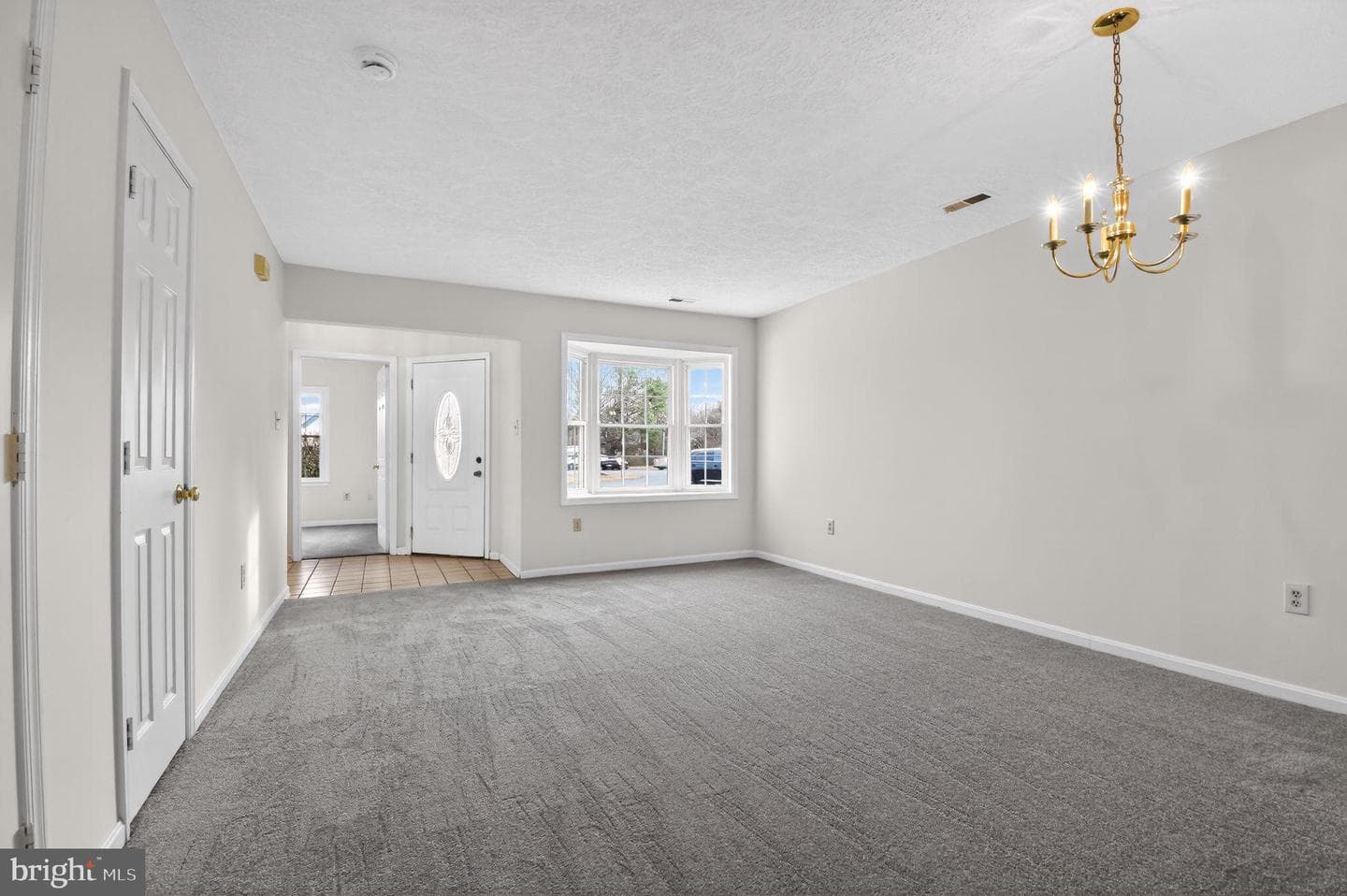 22045 Saint Gabriels Circle photo 2