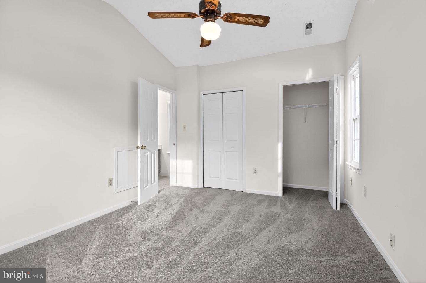 22045 Saint Gabriels Circle photo 5