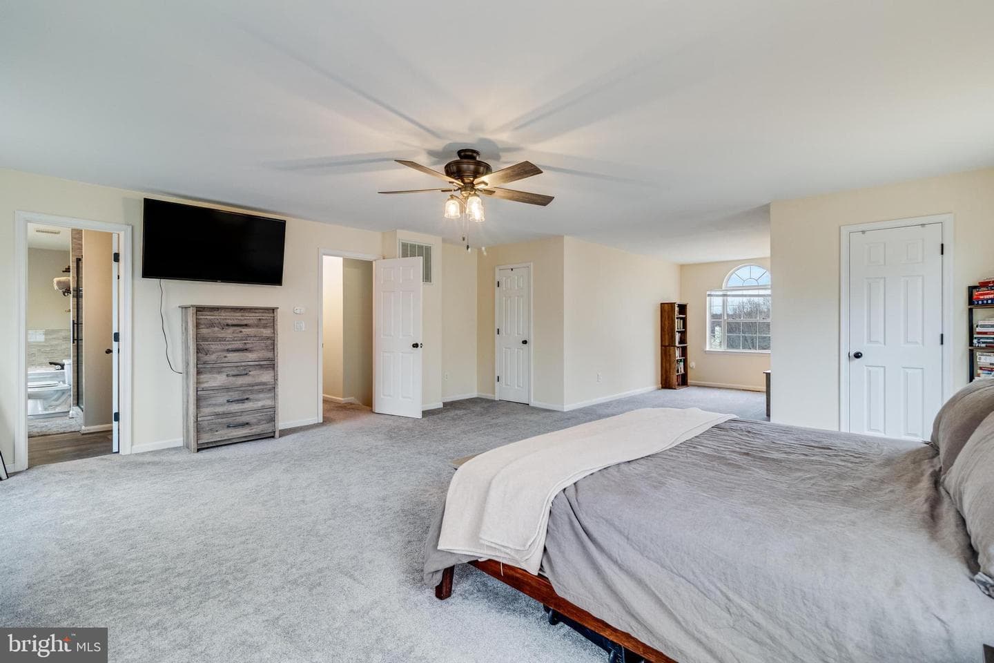 21027 Hunting Quarter Drive photo 36