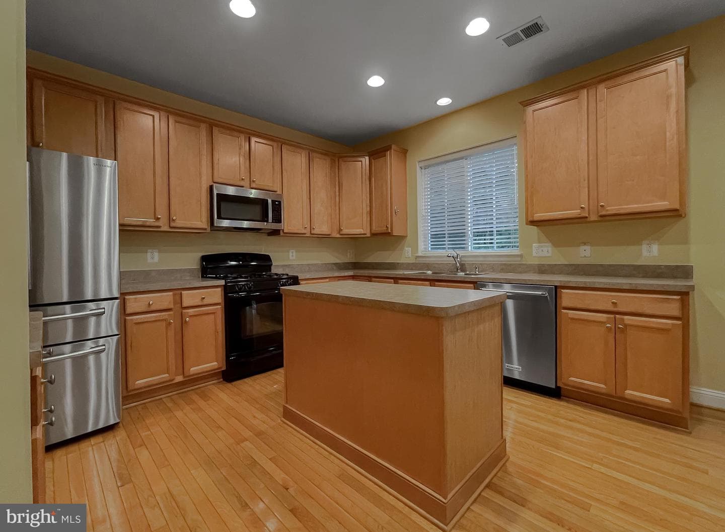 23321 Dianthus Way photo 17