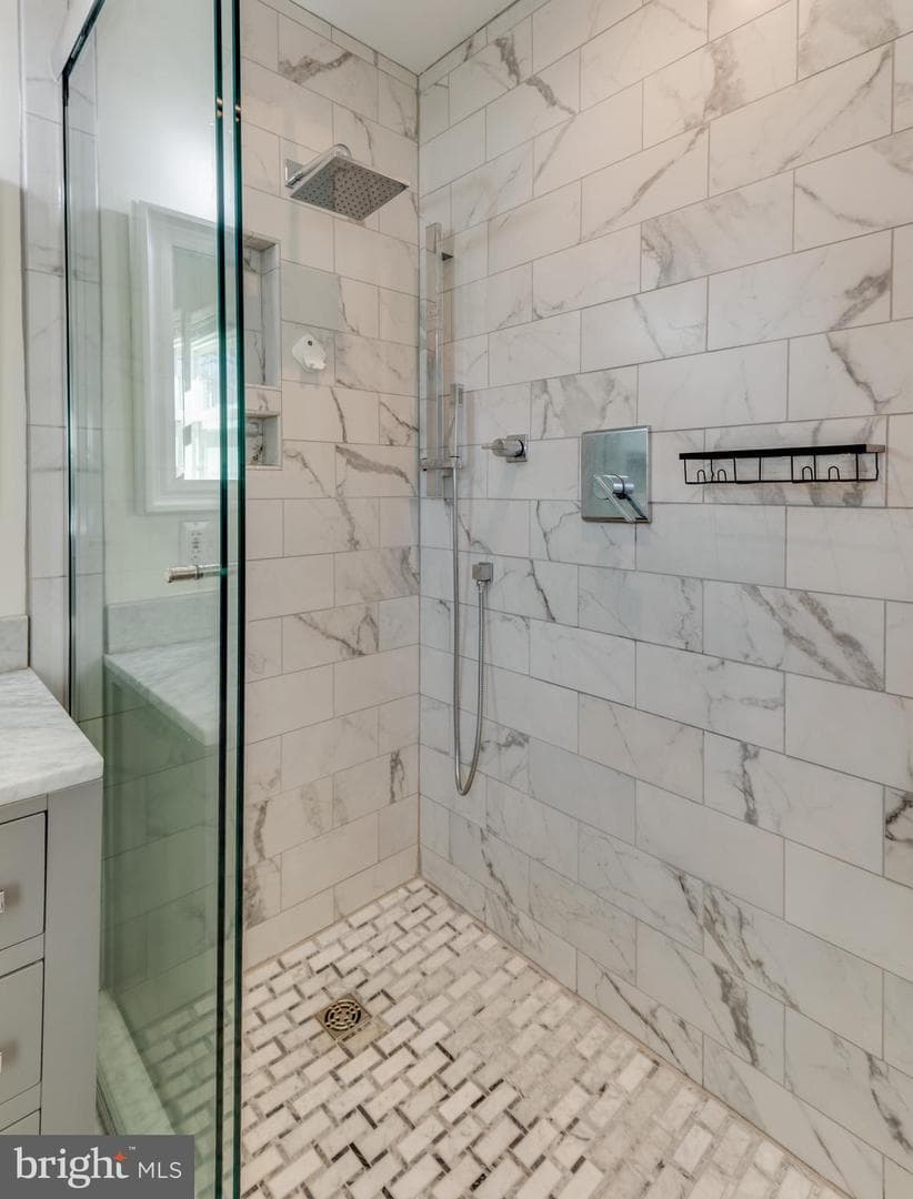 44125 Louisdale Road photo 20