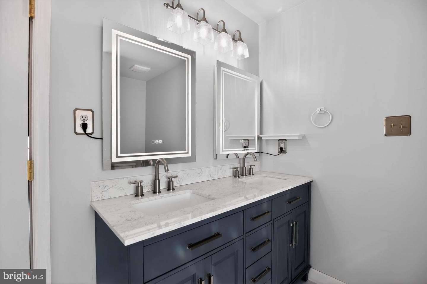 22136 Snapdragon Court photo 22