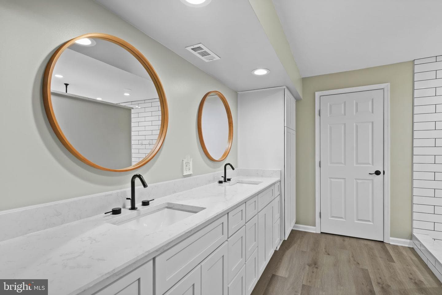 23260 Hilltop Drive photo 20