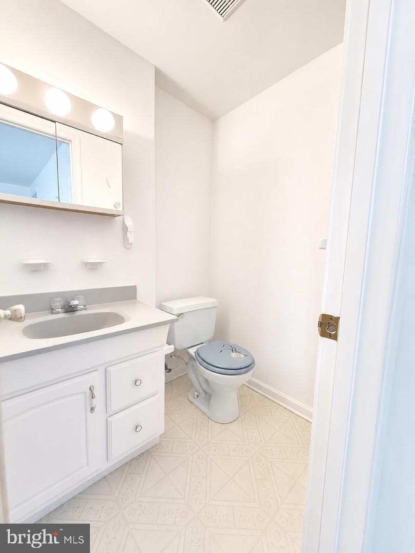 22424 Greenview Court photo 33