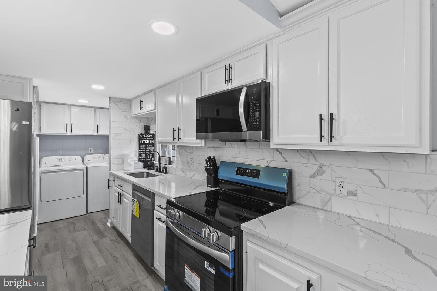 21488 Forest Run Drive photo 12