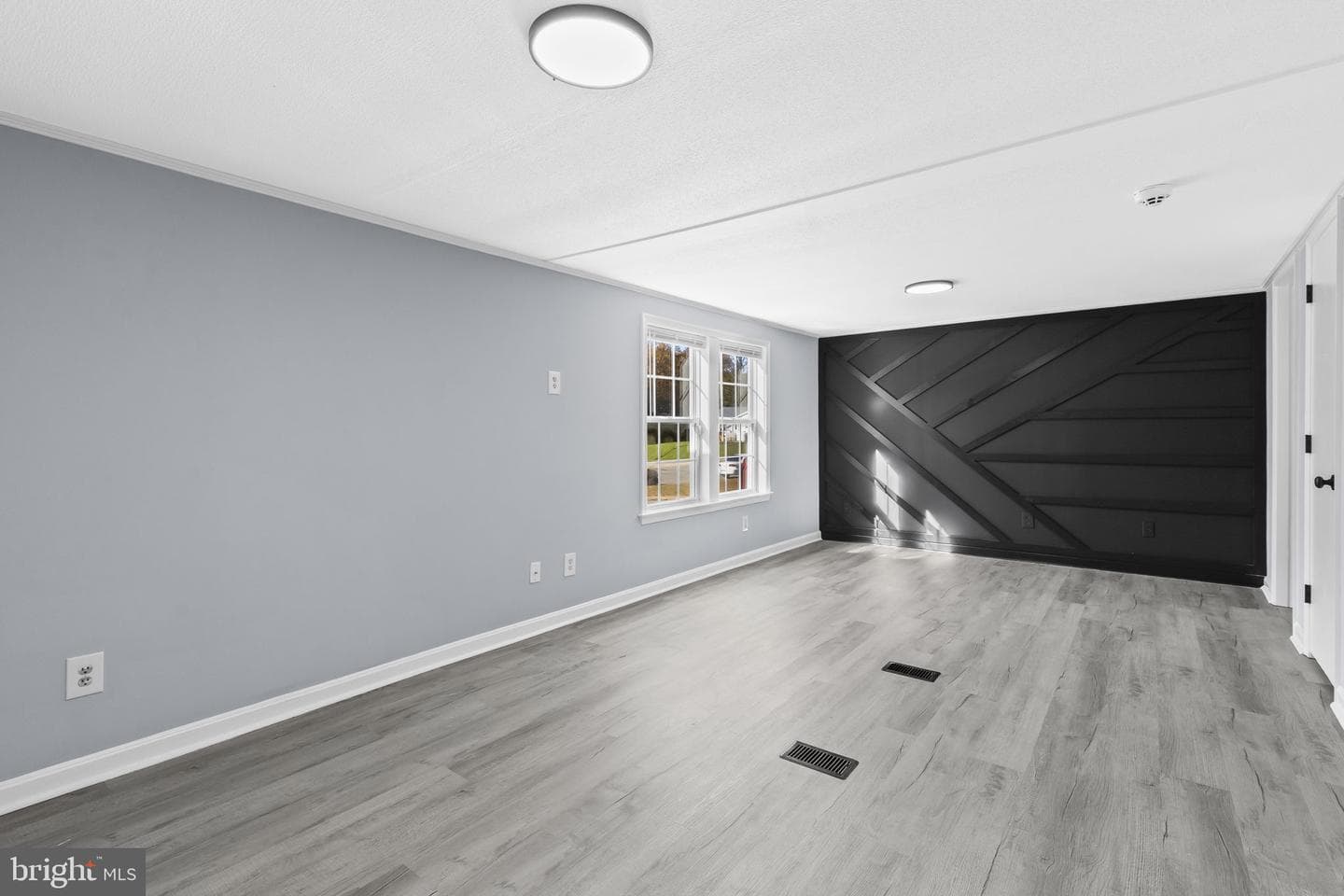 21488 Forest Run Drive photo 17